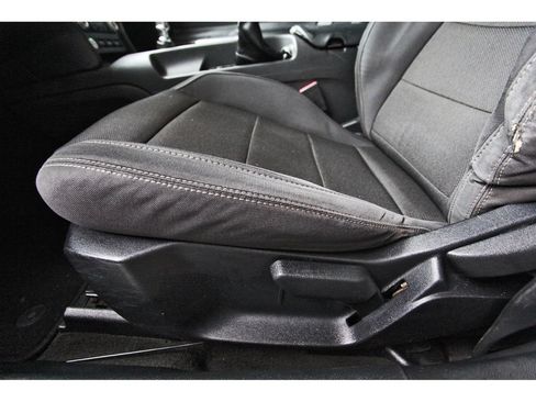 Used 2016 Ford Mustang Coupe RWD image 19