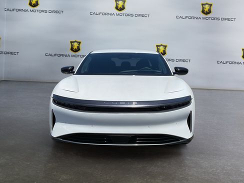 Used 2024 Lucid Air Pure RWD image 2