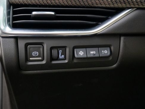 Certified 2022 Cadillac XT4 Sport image 22