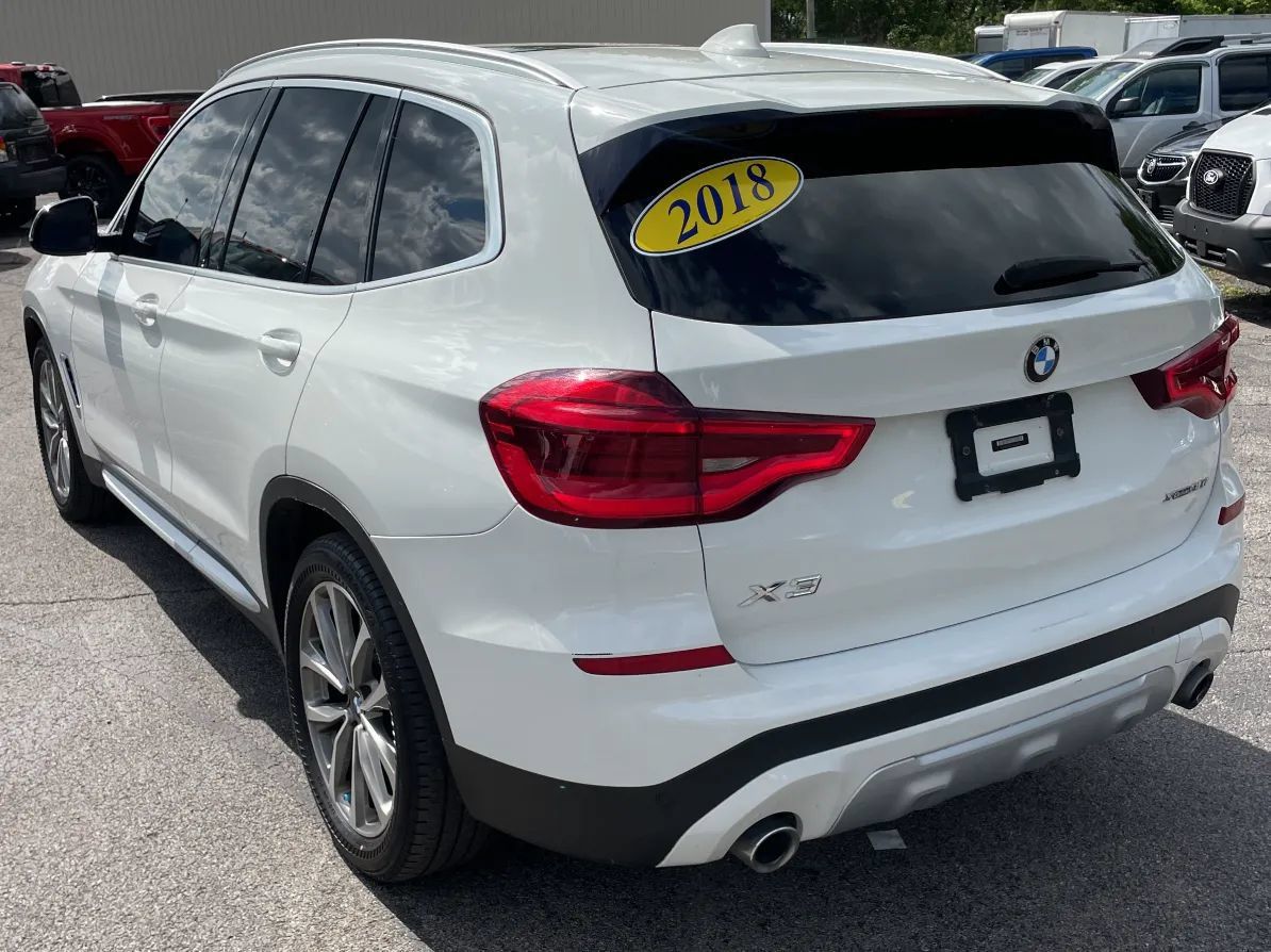 Used 2018 BMW X3 xDrive30i w/ Convenience Package AWD/4WD image 3