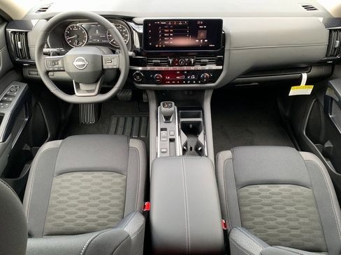 New 2026 Nissan Pathfinder SV image 11