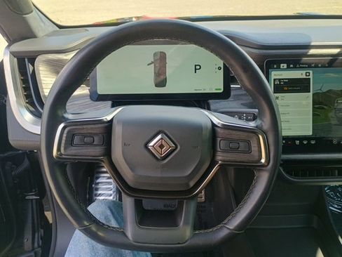 Used 2022 Rivian R1T Adventure AWD/4WD image 24