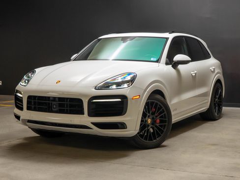Used 2021 Porsche Cayenne GTS AWD/4WD image 1