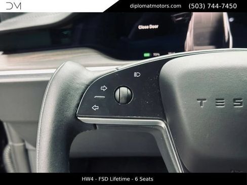 Used 2024 Tesla Model X AWD/4WD image 32