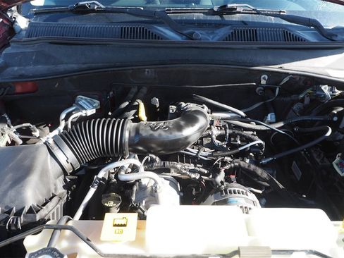 Used 2012 Jeep Liberty Sport image 9