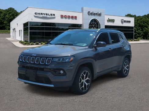 Used 2024 Jeep Compass Limited AWD/4WD image 1