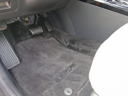 Used 2023 Kia Niro FWD image 6