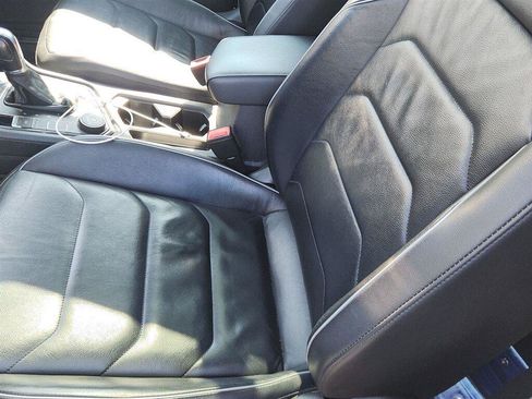 Used 2019 Volkswagen Tiguan SEL Premium R-Line AWD/4WD image 11