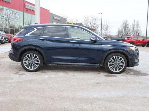 Used 2023 INFINITI QX50 Sensory AWD/4WD image 9