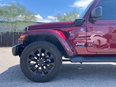 Used 2021 Jeep Wrangler Unlimited Sahara w/ Safety Group AWD/4WD image 11