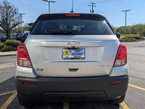 Used 2016 Chevrolet Trax LS FWD image 4