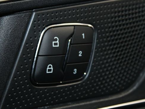 Used 2024 Ford Edge Titanium AWD/4WD image 51