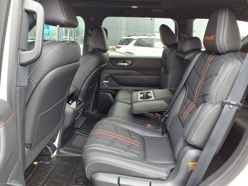 New 2026 Nissan Armada PRO-4X image 28