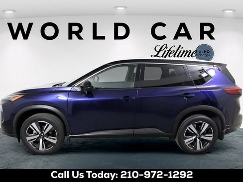 Used 2024 Nissan Rogue SL FWD image 4