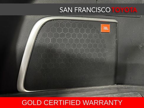 Certified 2021 Toyota Venza XLE image 40