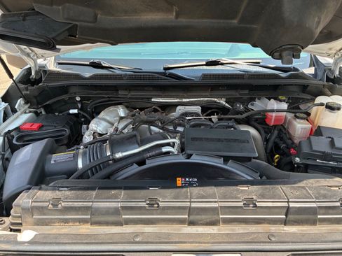 Used 2024 GMC Sierra 2500 AT4 w/ AT4 Premium Plus Package AWD/4WD image 32