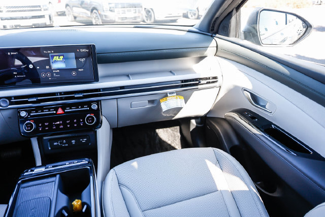 New 2026 Hyundai Tucson Limited AWD/4WD image 18