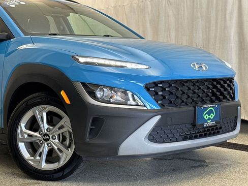 Used 2023 Hyundai Kona SEL AWD/4WD image 2