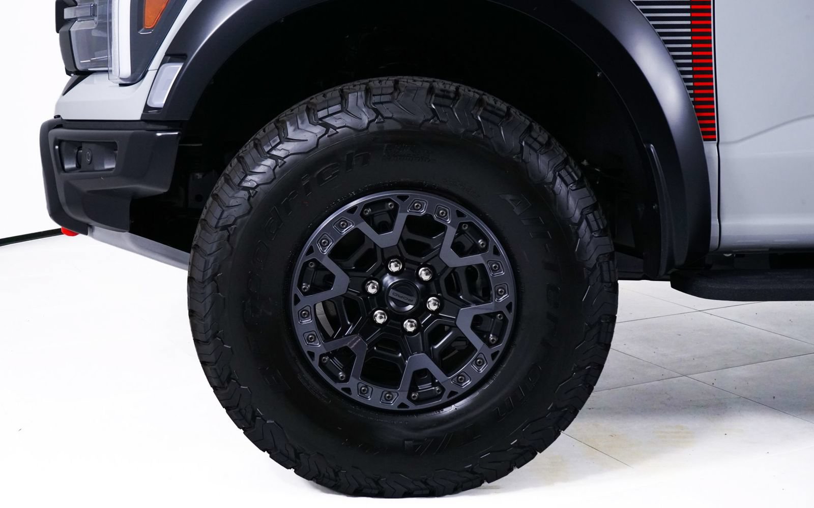 Used 2026 Ford F150 Raptor w/ Equipment Group 803A Raptor R AWD/4WD image 11