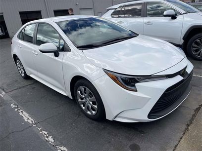 Used 2025 Toyota Corolla LE