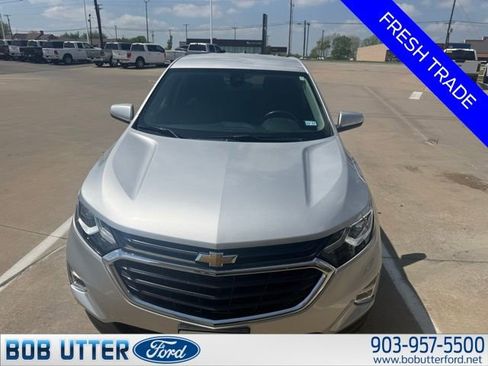 Used 2021 Chevrolet Equinox LT image 1