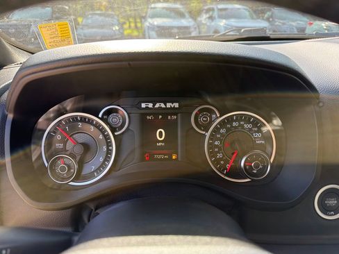 Used 2021 RAM 1500 Big Horn RWD image 31
