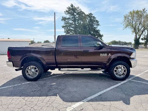 Used 2015 RAM 2500 Tradesman w/ Chrome Appearance Group AWD/4WD image 4
