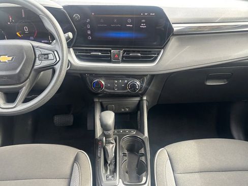 Used 2025 Chevrolet TrailBlazer LT image 13