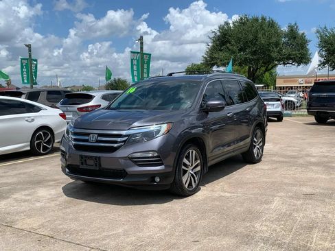 Used 2016 Honda Pilot Elite image 4