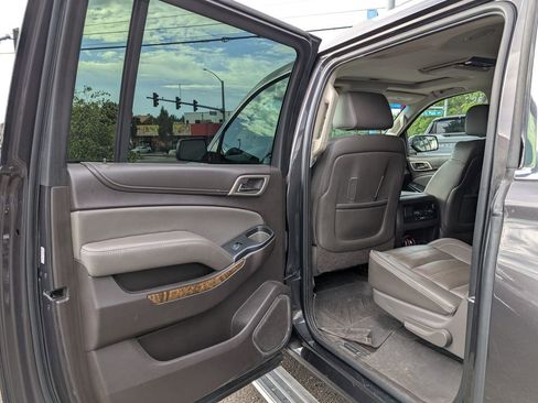 Used 2016 GMC Yukon XL Denali w/ Open Road Package AWD/4WD image 53