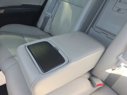 Used 2018 Toyota Avalon Limited FWD image 28