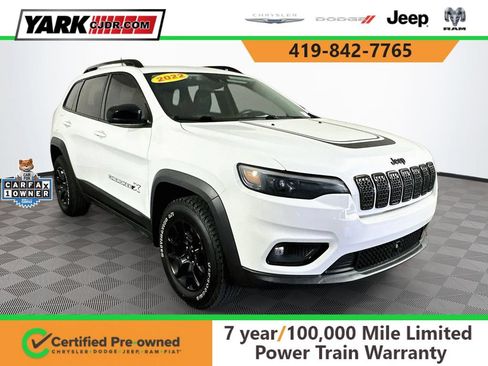 Certified 2022 Jeep Cherokee Latitude AWD/4WD image 1