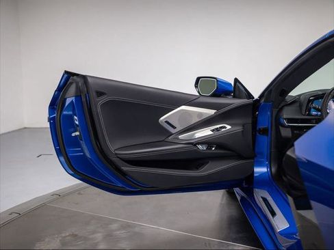 Used 2020 Chevrolet Corvette Stingray Premium Cpe w/ 3LT Preferred Equipment Group image 26