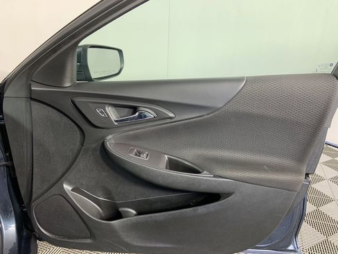 Used 2020 Chevrolet Malibu LT image 23