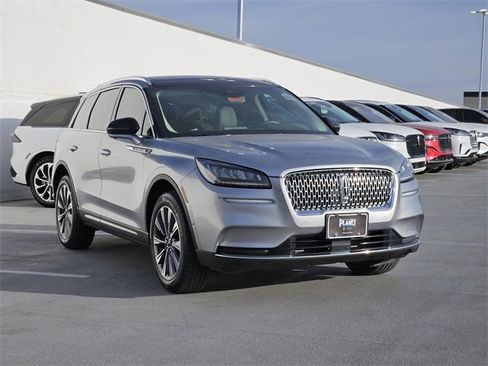 Used 2022 Lincoln Corsair Reserve w/ Equipment Group 201A image 3