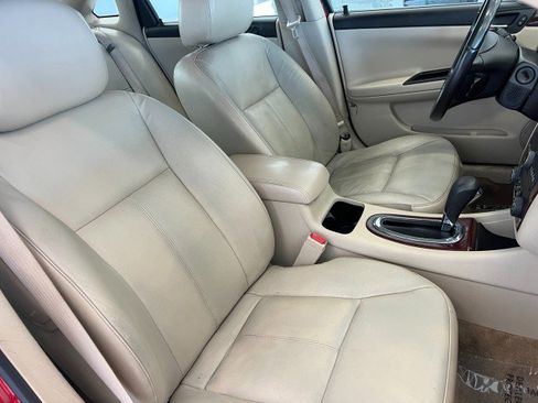 Used 2009 Chevrolet Impala LT image 14