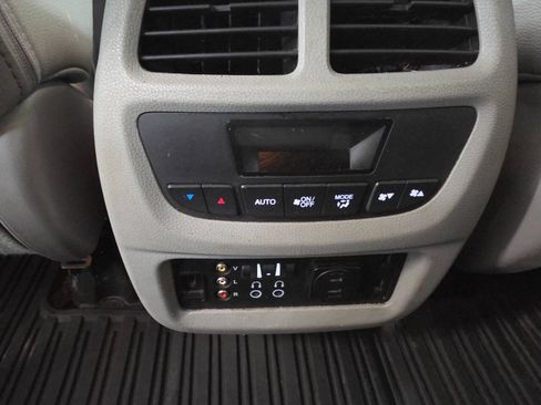 Used 2016 Honda Pilot Touring image 28