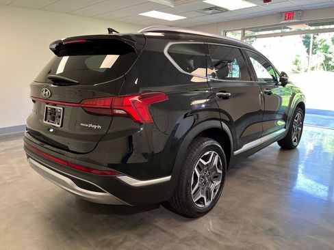 Used 2022 Hyundai Santa Fe Limited AWD/4WD image 2
