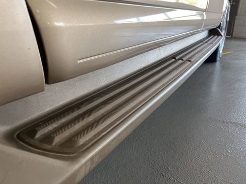 Used 2012 Ford Expedition EL XLT image 20