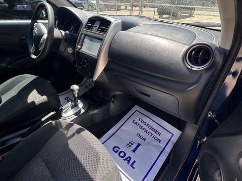 Used 2019 Nissan Versa SV image 14
