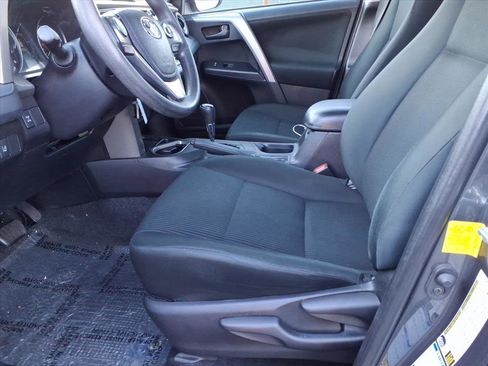 Certified 2018 Toyota RAV4 LE image 13