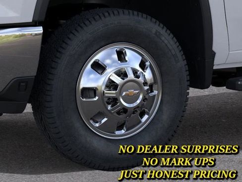 New 2026 Chevrolet Silverado 3500 LT w/ Texas Edition AWD/4WD image 9