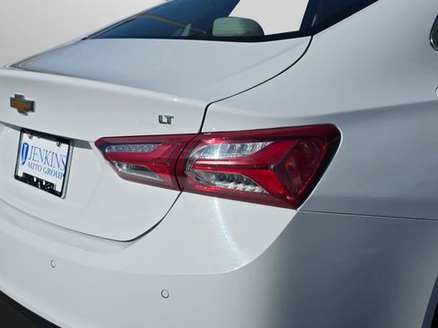 Used 2024 Chevrolet Malibu LT image 32