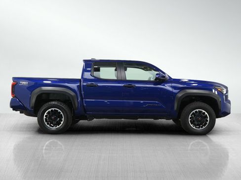 Used 2024 Toyota Tacoma TRD Off-Road image 6