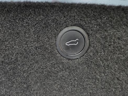 Used 2022 Tesla Model X AWD/4WD image 24