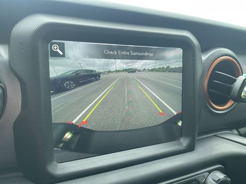 Used 2021 Jeep Gladiator Mojave AWD/4WD image 20