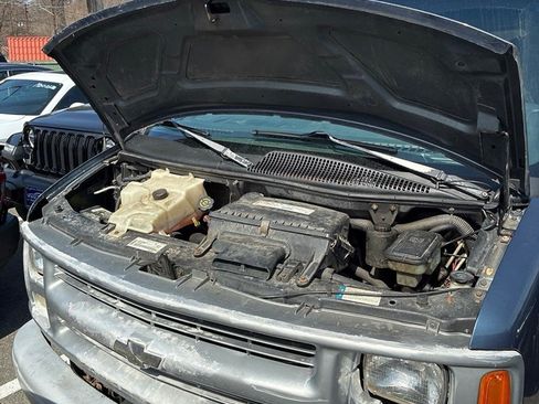 Used 1999 Chevrolet Express 3500 Extended RWD image 29