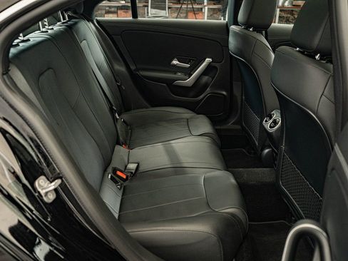 Certified 2025 Mercedes-Benz CLA 250 4MATIC image 36