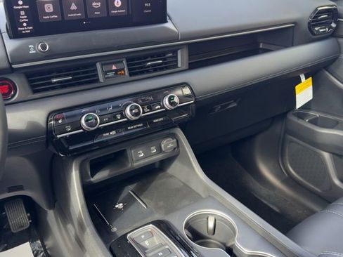 New 2026 Honda Pilot Touring image 25