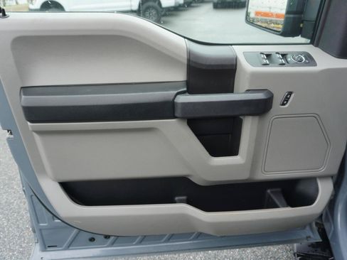 Used 2019 Ford F150 XL w/ Equipment Group 101A Mid AWD/4WD image 16
